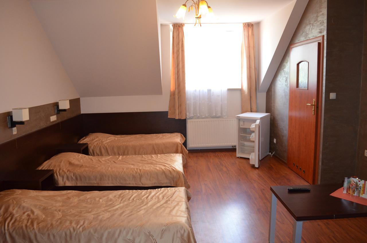 Appartement Sosnowy Dworek à Borków Extérieur photo